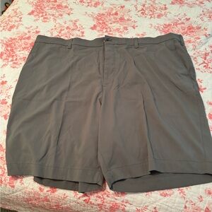 Callaway Men's Gray Flat Front Shorts